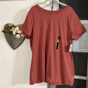NWT torrid crew neck tee size 1